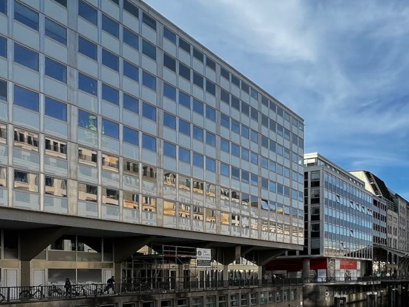 Arztpraxis Hamburg Schilddruese