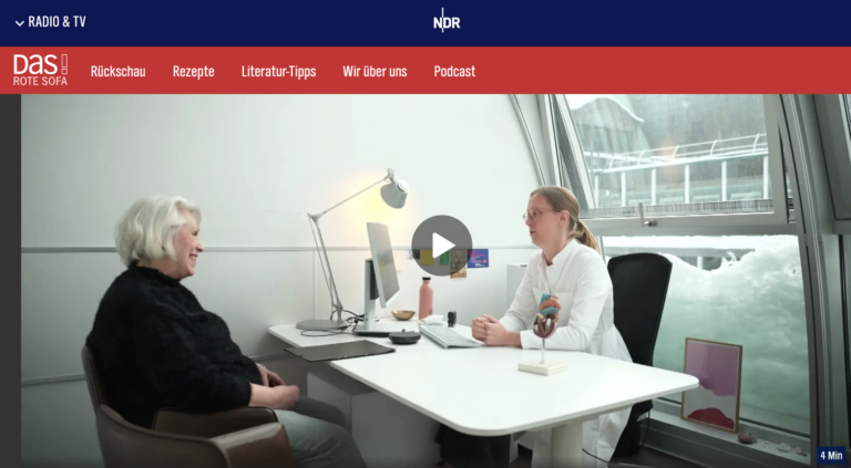 NDR-roteSofa-Sussana